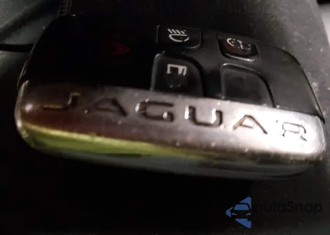 2018 Jaguar Xe 25T z USA, uszkodzony, nr VIN SAJAR4FX0JCP36623